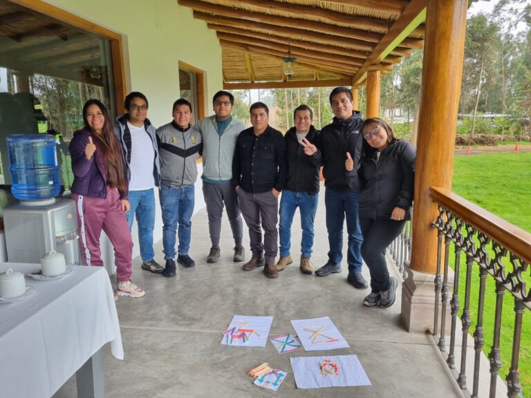 Metalurgia realiza taller de integración y el trabajo colaborativo