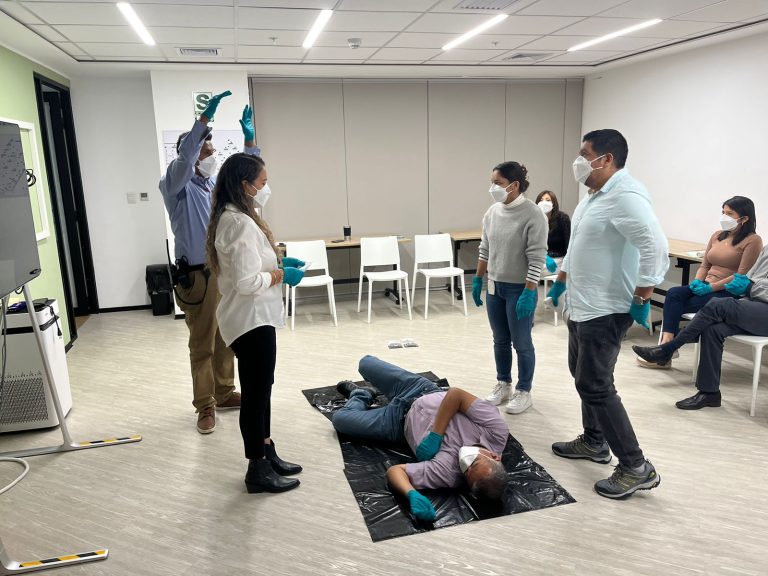 Capacitaciones de primeros auxilios en oficinas de Lima