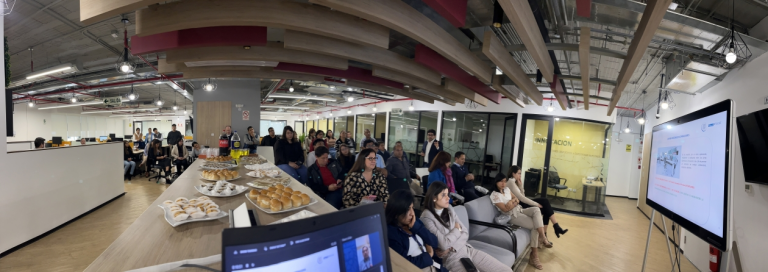 Viviendo la innovación con nuestro personal de Lima