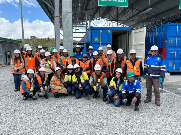 Visita de docentes de Hualgayoc a nuestra operación Cerro Corona